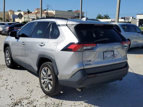 2021 Toyota RAV4 XLE Premium