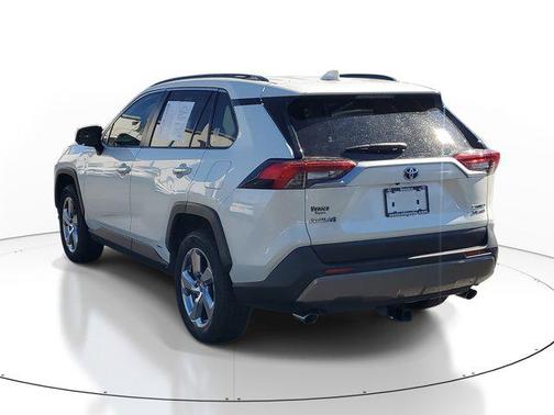 2020 Toyota RAV4 Hybrid SE
