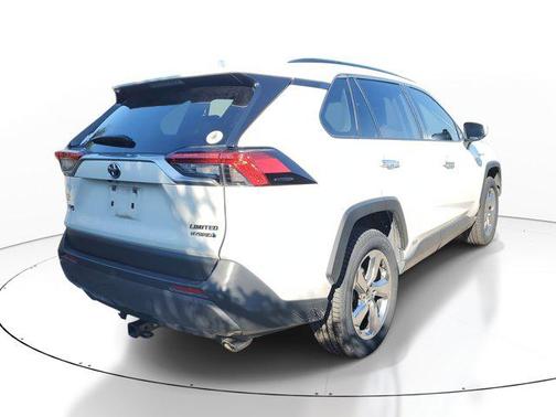 2020 Toyota RAV4 Hybrid SE