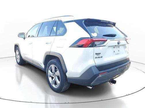 2020 Toyota RAV4 Hybrid SE