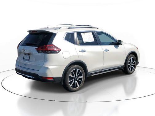 2020 Nissan Rogue SL