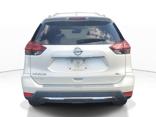 2020 Nissan Rogue SL