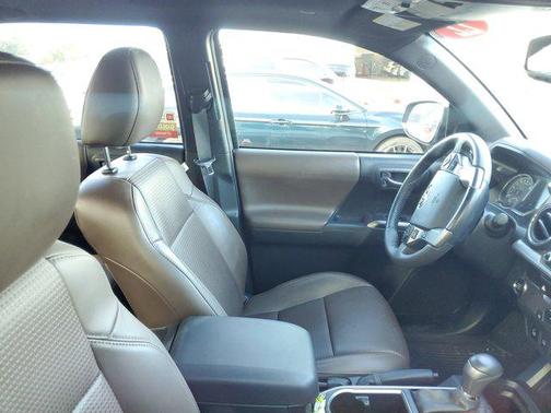 2022 Toyota Tacoma Limited