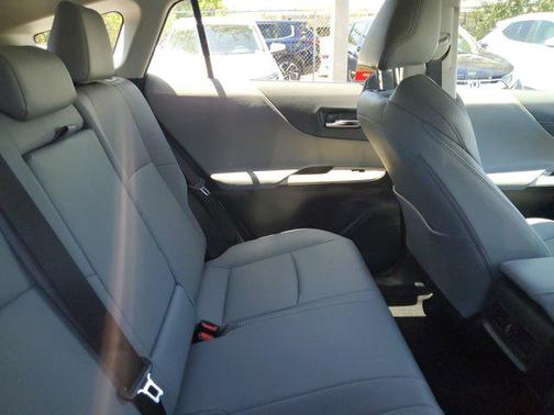 2022 Toyota Venza XLE