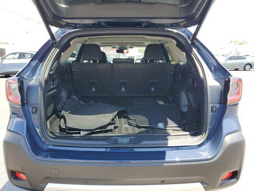 2023 Subaru Outback Touring