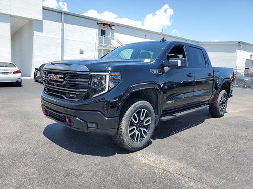 2023 GMC Sierra 1500 AT4