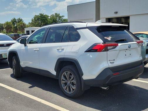 2024 Toyota RAV4 Hybrid XLE Premium