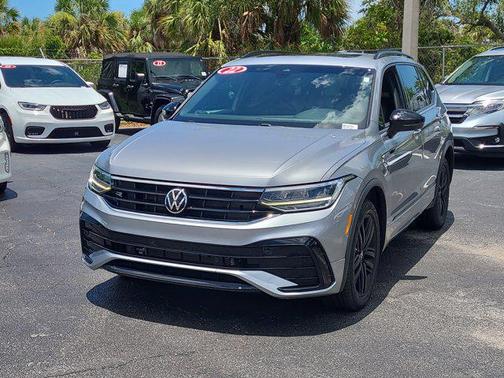 2022 Volkswagen Tiguan 2.0T SE R-Line Black