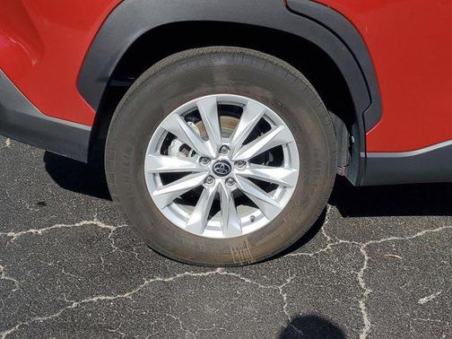 2022 Toyota Corolla Cross LE