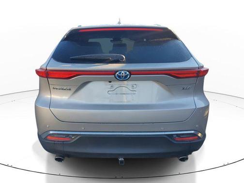 2023 Toyota Venza LE