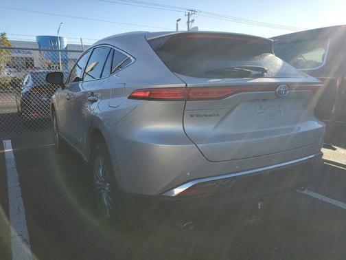 2023 Toyota Venza LE