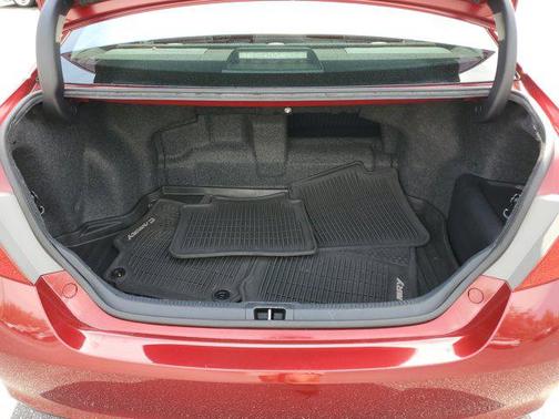 2015 Toyota Camry Hybrid SE