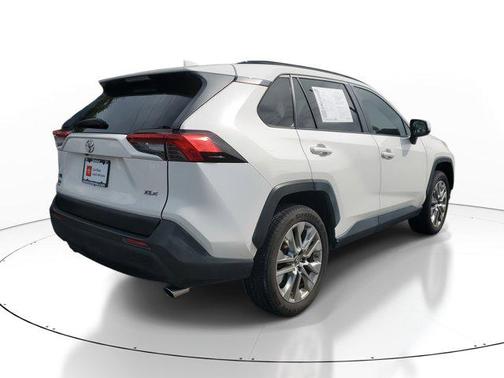 2019 Toyota RAV4 XLE Premium