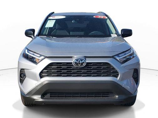 2025 Toyota RAV4 Hybrid SE