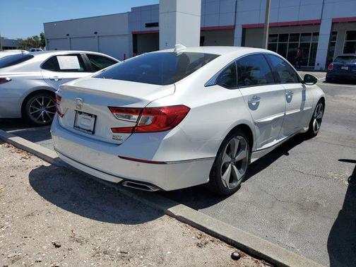 2020 Honda Accord Touring 2.0T