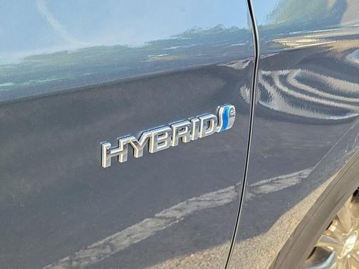 Harbor Gray Metallic 2019 Toyota Avalon Hybrid XSE