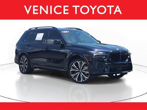 2024 BMW X7 M60i