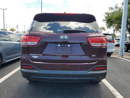 2017 Kia Sorento LX