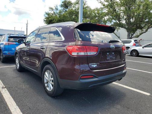 2017 Kia Sorento LX