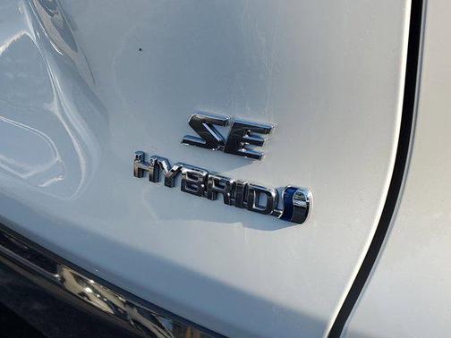 2023 Toyota RAV4 Hybrid SE