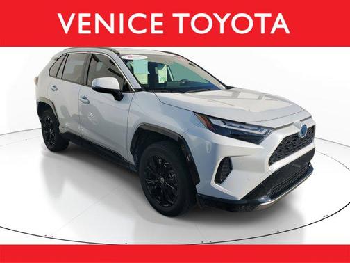 2023 Toyota RAV4 Hybrid SE