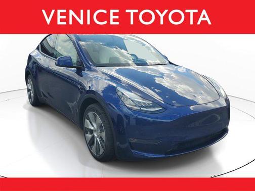 Deep Blue Metallic 2022 Tesla Model Y Long Range Dual Motor All-Wheel Drive