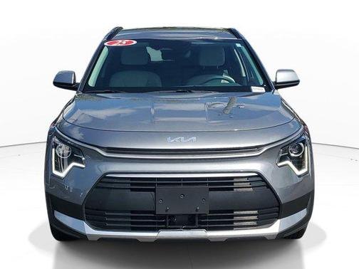 Steel Gray 2025 Kia Niro EX