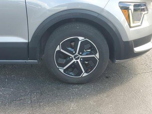 Steel Gray 2025 Kia Niro EX