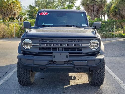 Shadow Black 2022 Ford Bronco Base