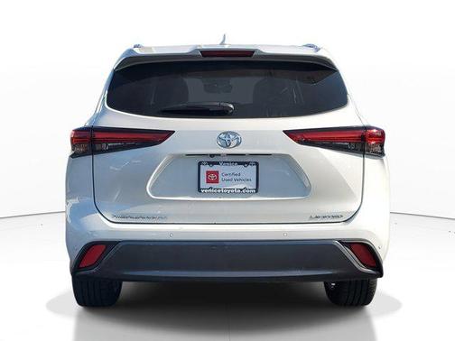 2023 Toyota Highlander Limited