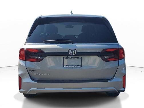 Solar Silver Metallic 2025 Honda Odyssey EX-L