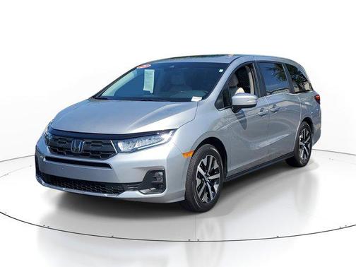Solar Silver Metallic 2025 Honda Odyssey EX-L