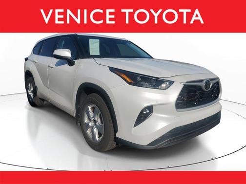 2023 Toyota Highlander LE