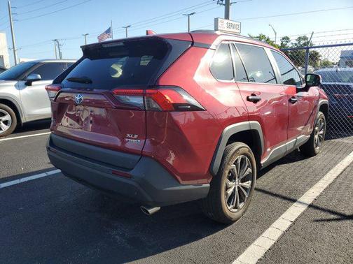 2023 Toyota RAV4 Hybrid XLE Premium