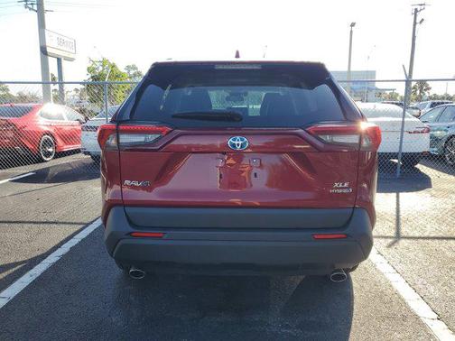 2023 Toyota RAV4 Hybrid XLE Premium