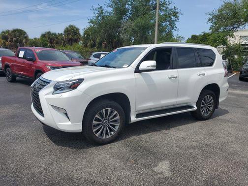 Starfire Pearl 2022 Lexus GX 460 Luxury