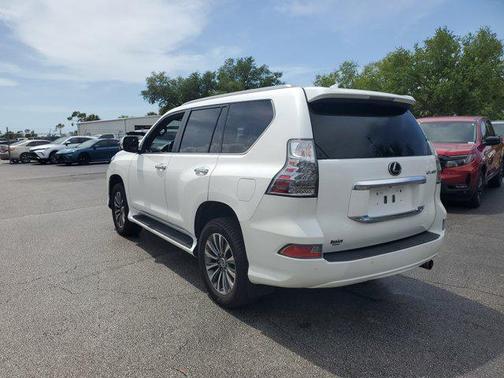 Starfire Pearl 2022 Lexus GX 460 Luxury