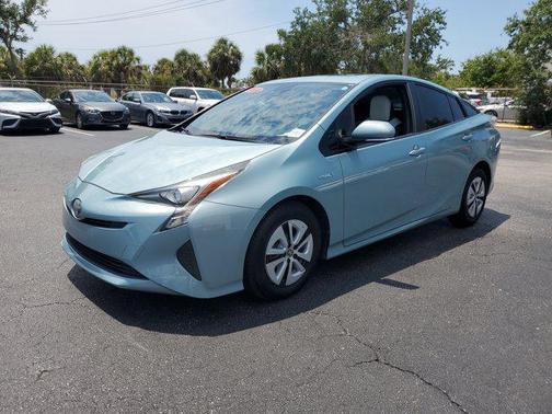 2017 Toyota Prius Four
