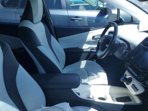 2017 Toyota Prius Four