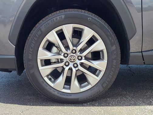 2023 Toyota RAV4 Limited
