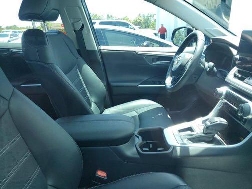 2023 Toyota RAV4 Limited