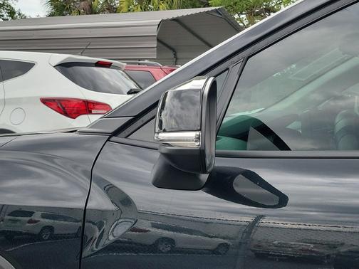 Jet Black 2024 Toyota Corolla Cross LE