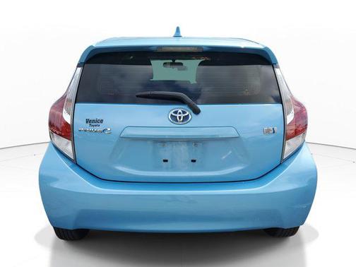 2016 Toyota Prius c Two