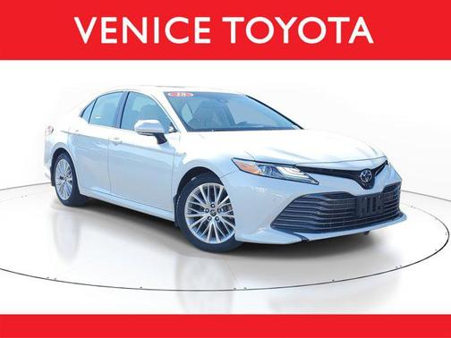 2018 Toyota Camry Hybrid XLE