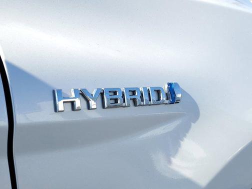 2018 Toyota Camry Hybrid XLE