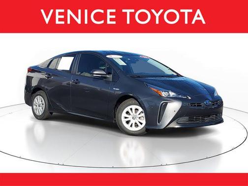 2021 Toyota Prius LE