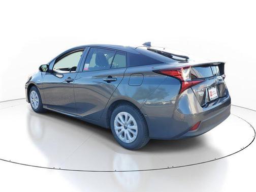 2021 Toyota Prius LE