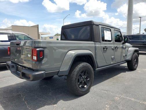 2021 Jeep Gladiator Sport