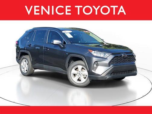 2020 Toyota RAV4 XLE