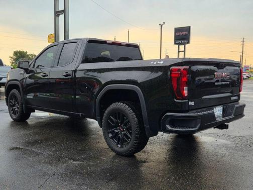 Onyx Black 2025 GMC Sierra 1500 Elevation